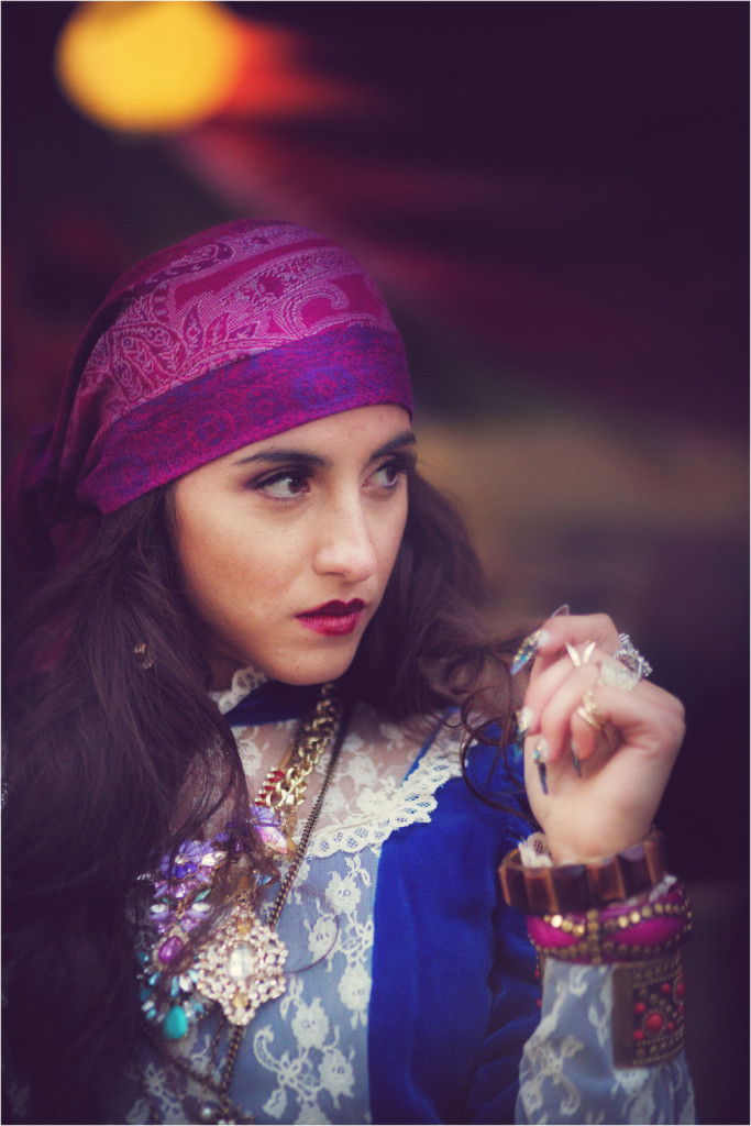 A Gypsy Fortune Teller | wish-photo.com